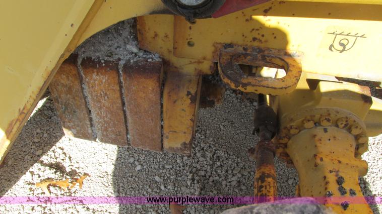 image for item I3182 1999 John Deere 310SE backhoe
