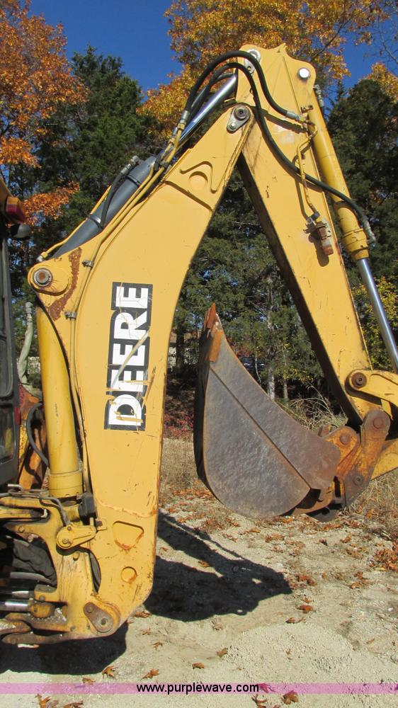 image for item I3182 1999 John Deere 310SE backhoe