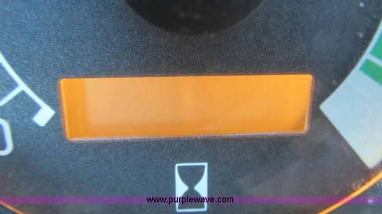 image for item I3182 1999 John Deere 310SE backhoe