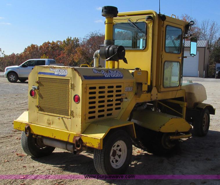 image for item I3183 Superior DT80C broom