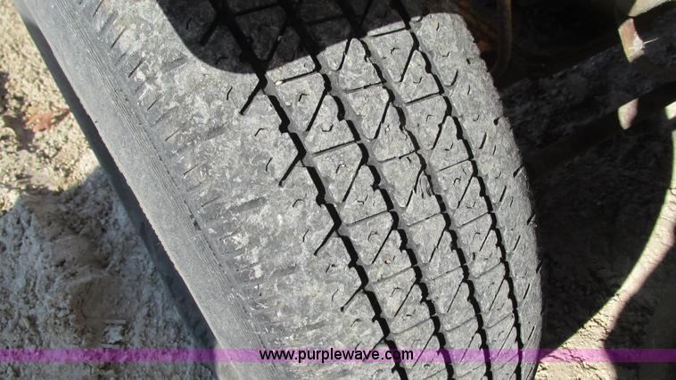 image for item I3183 Superior DT80C broom