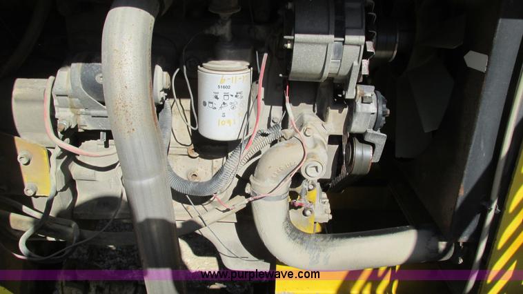 image for item I3183 Superior DT80C broom