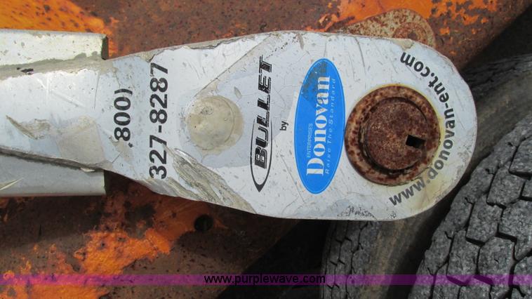 image for item I3184 2000 Volvo WG dump truck