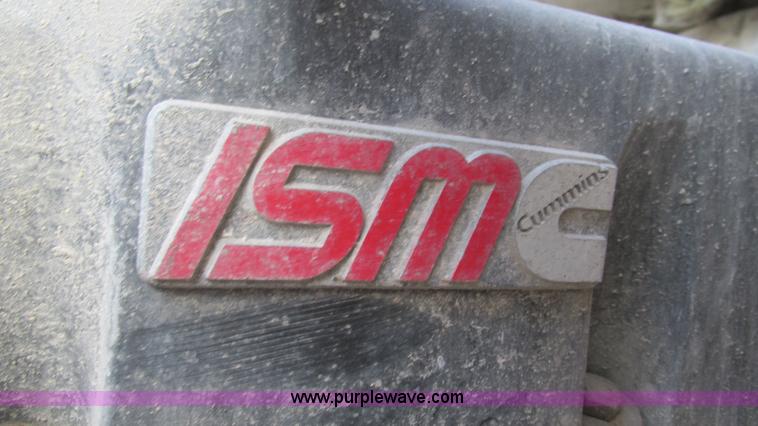 image for item I3184 2000 Volvo WG dump truck