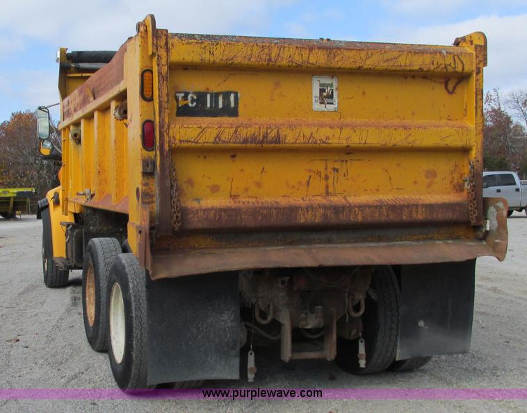 image for item I3185 1998 Ford LT9501 Louisville 101 dump truck