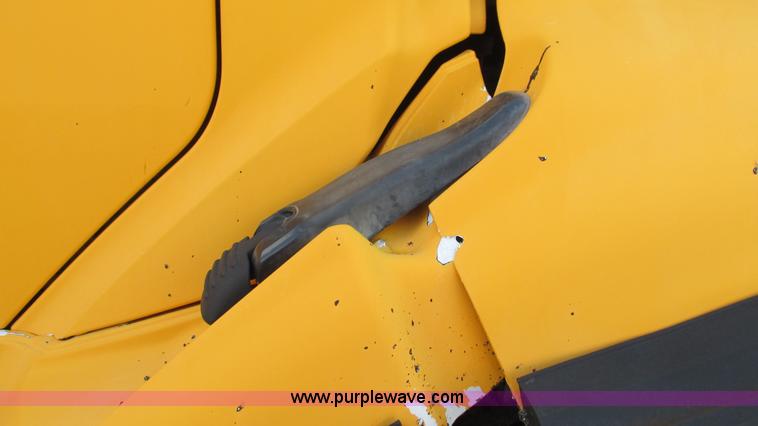 image for item I3185 1998 Ford LT9501 Louisville 101 dump truck