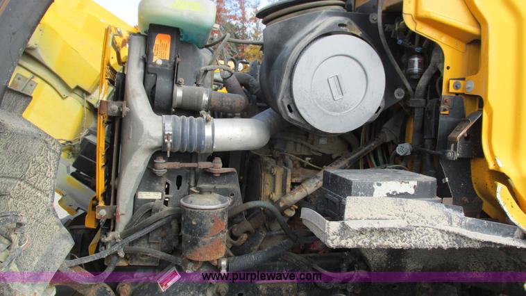 image for item I3185 1998 Ford LT9501 Louisville 101 dump truck