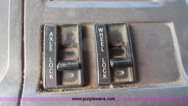 image for item I3185 1998 Ford LT9501 Louisville 101 dump truck