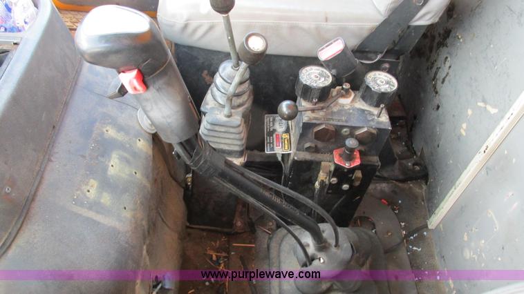 image for item I3185 1998 Ford LT9501 Louisville 101 dump truck