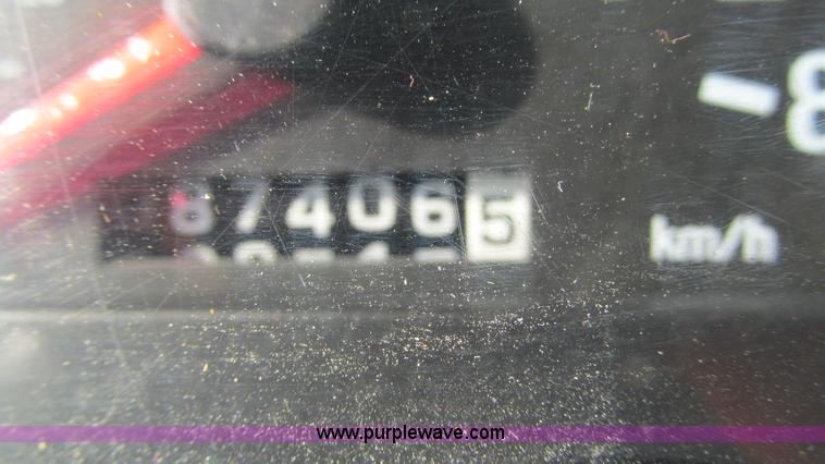 image for item I3185 1998 Ford LT9501 Louisville 101 dump truck