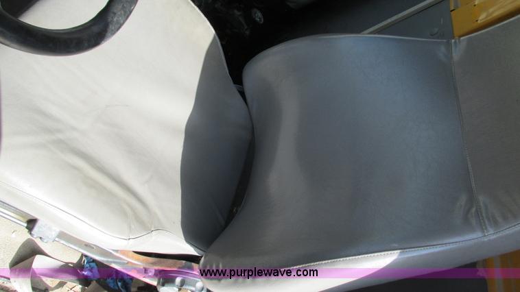 image for item I3185 1998 Ford LT9501 Louisville 101 dump truck