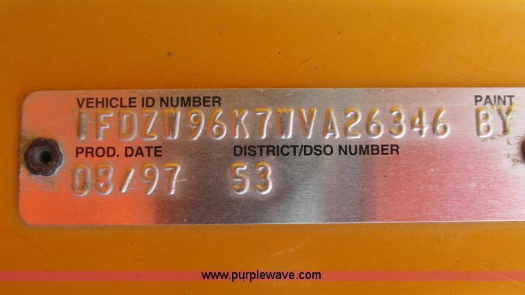 image for item I3185 1998 Ford LT9501 Louisville 101 dump truck