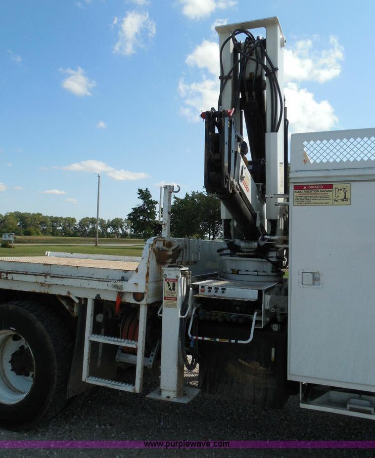 image for item I3359 2003 IMT 9000 series knuckle boom crane