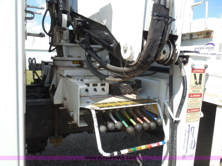 image for item I3359 2003 IMT 9000 series knuckle boom crane