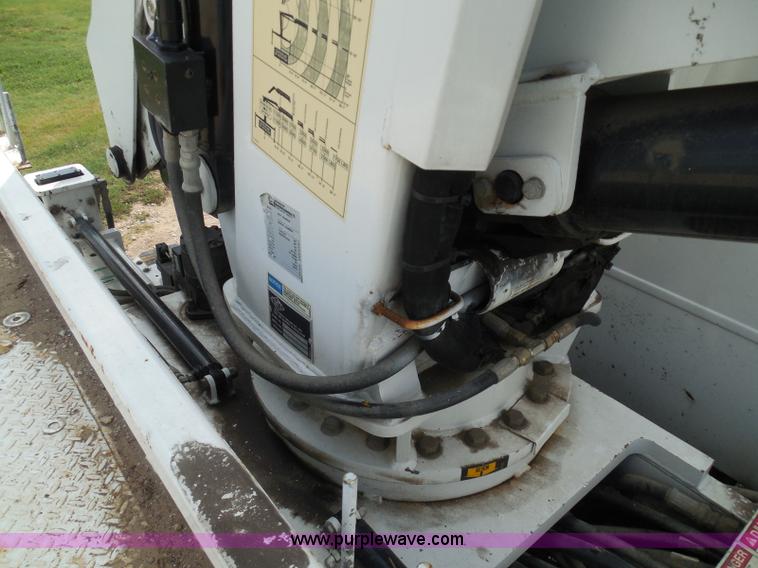 image for item I3359 2003 IMT 9000 series knuckle boom crane