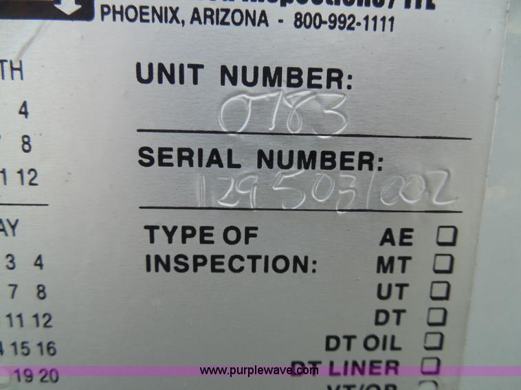 image for item I3359 2003 IMT 9000 series knuckle boom crane