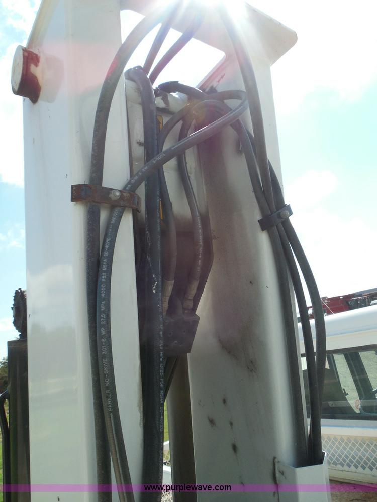 image for item I3359 2003 IMT 9000 series knuckle boom crane