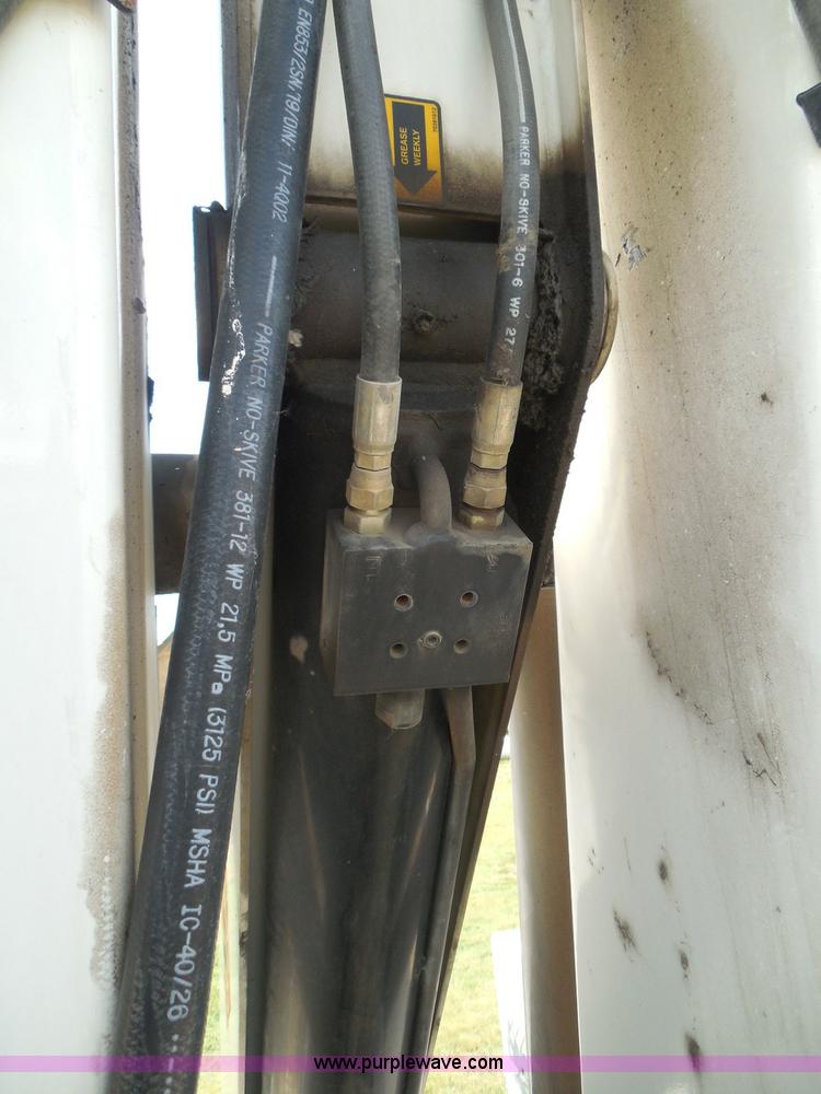 image for item I3359 2003 IMT 9000 series knuckle boom crane