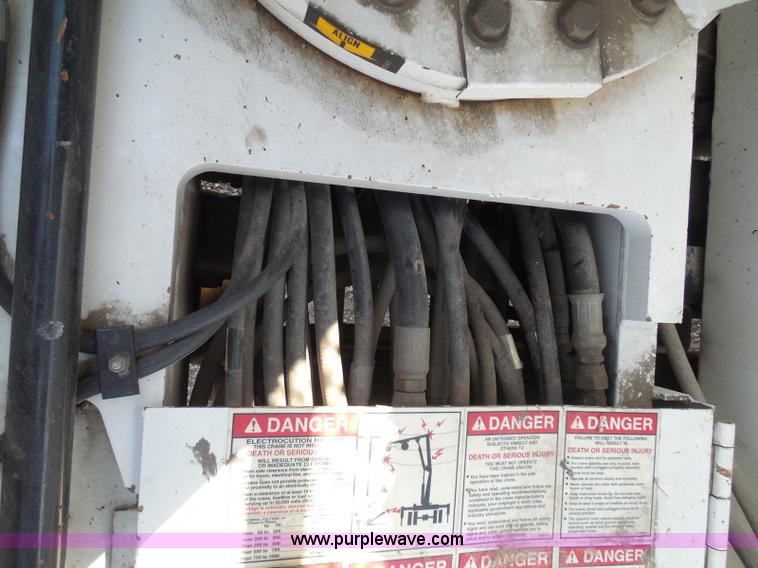 image for item I3359 2003 IMT 9000 series knuckle boom crane