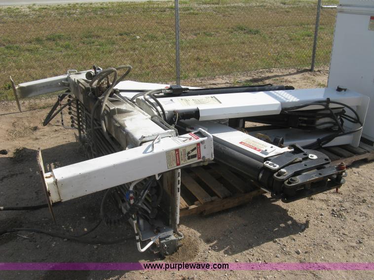 image for item I3359 2003 IMT 9000 series knuckle boom crane