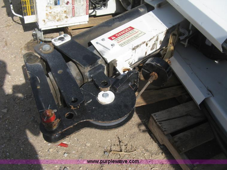 image for item I3359 2003 IMT 9000 series knuckle boom crane