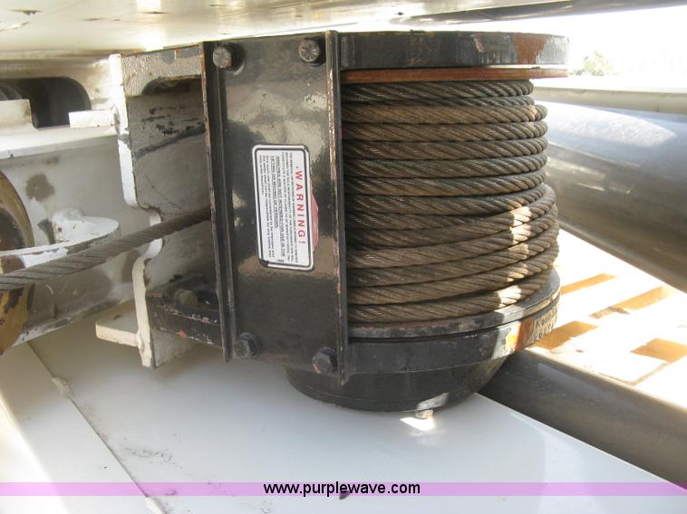 image for item I3359 2003 IMT 9000 series knuckle boom crane