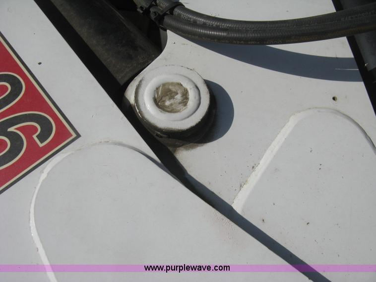 image for item I3359 2003 IMT 9000 series knuckle boom crane