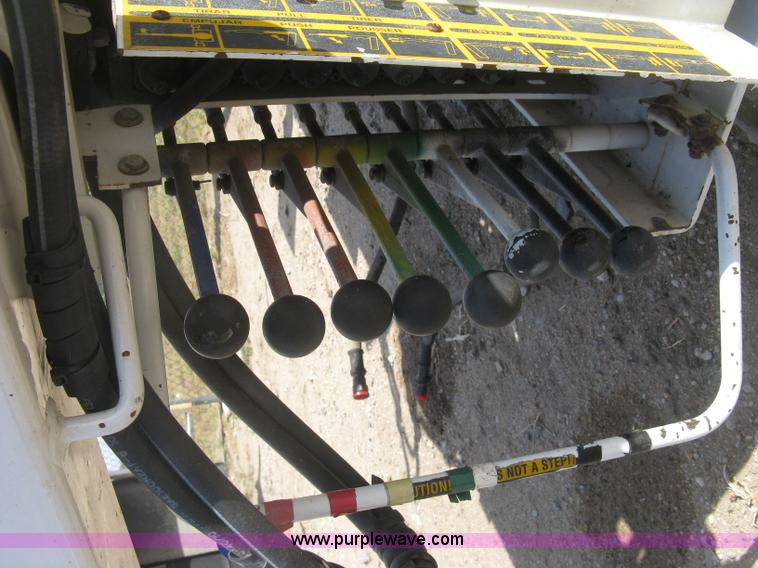 image for item I3359 2003 IMT 9000 series knuckle boom crane