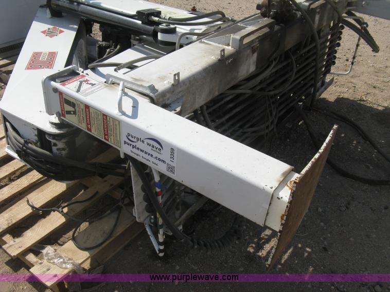 image for item I3359 2003 IMT 9000 series knuckle boom crane