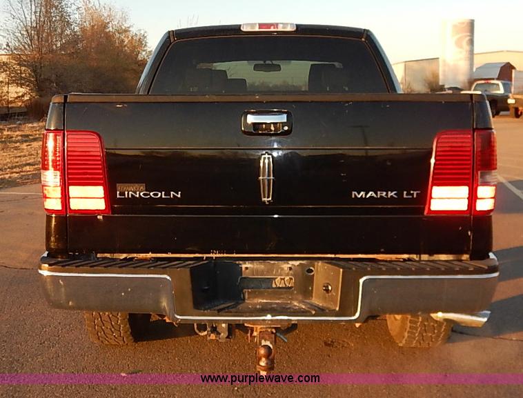 image for item I5234 2006 Lincoln Mark LT Crew Cab pickup truck