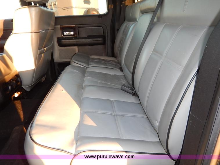 image for item I5234 2006 Lincoln Mark LT Crew Cab pickup truck