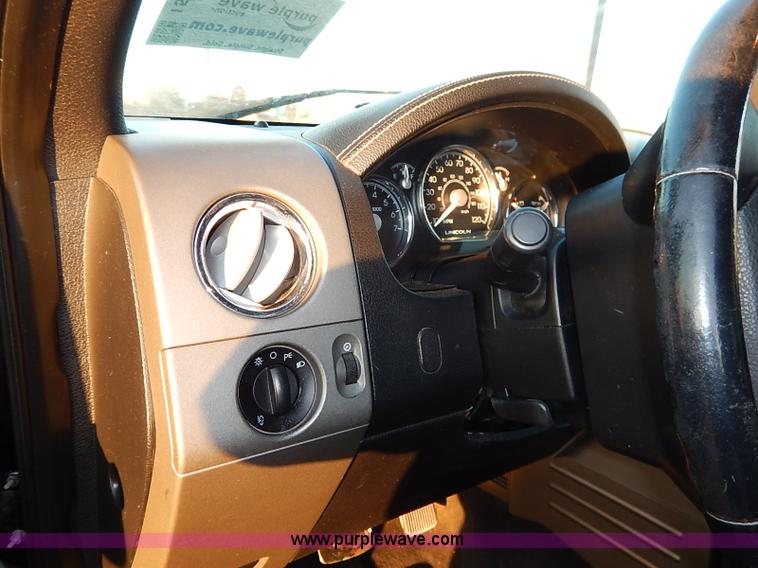 image for item I5234 2006 Lincoln Mark LT Crew Cab pickup truck