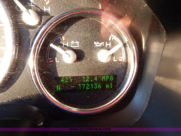 image for item I5234 2006 Lincoln Mark LT Crew Cab pickup truck