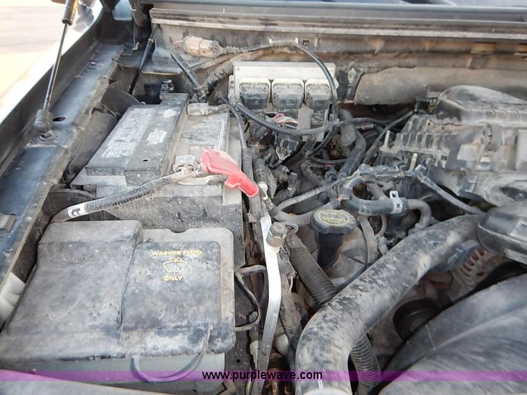 image for item I5234 2006 Lincoln Mark LT Crew Cab pickup truck