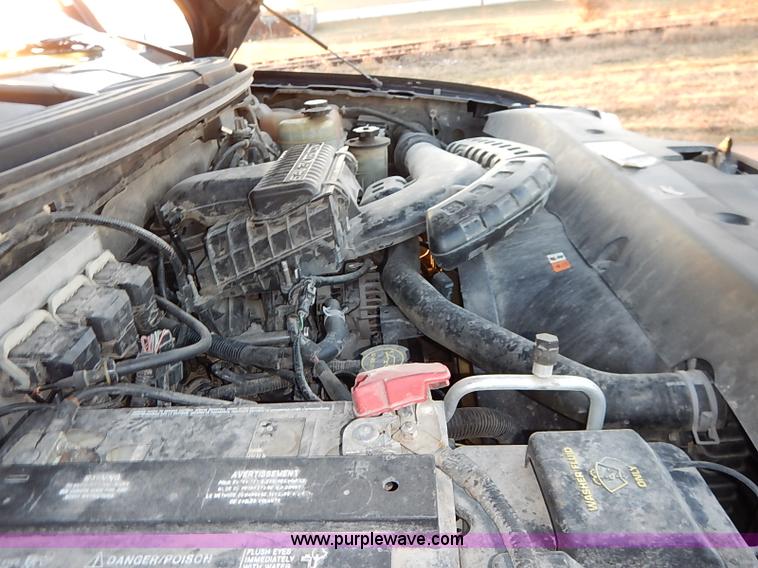 image for item I5234 2006 Lincoln Mark LT Crew Cab pickup truck