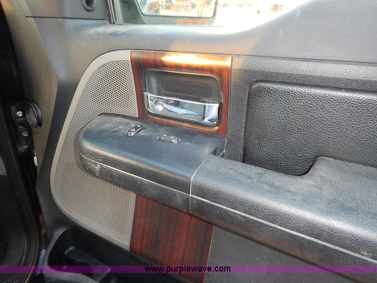 image for item I5234 2006 Lincoln Mark LT Crew Cab pickup truck