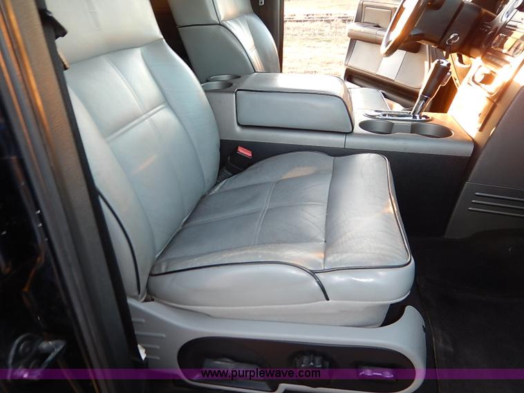 image for item I5234 2006 Lincoln Mark LT Crew Cab pickup truck