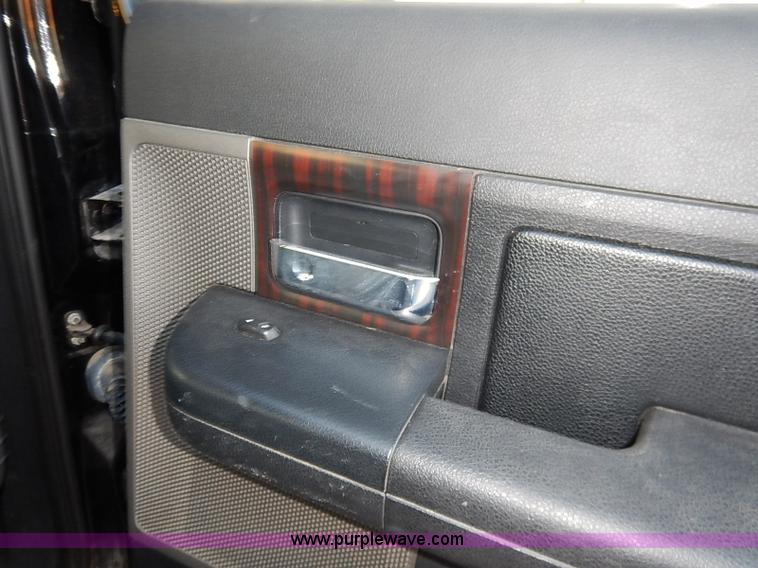 image for item I5234 2006 Lincoln Mark LT Crew Cab pickup truck