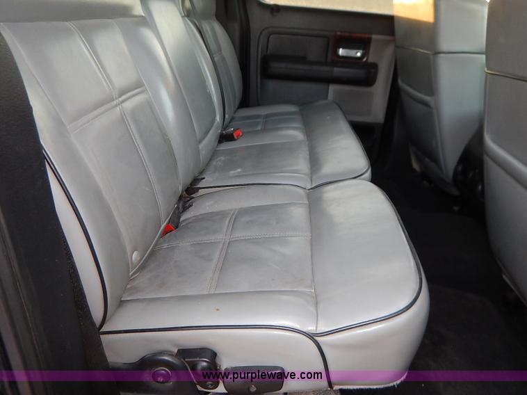 image for item I5234 2006 Lincoln Mark LT Crew Cab pickup truck