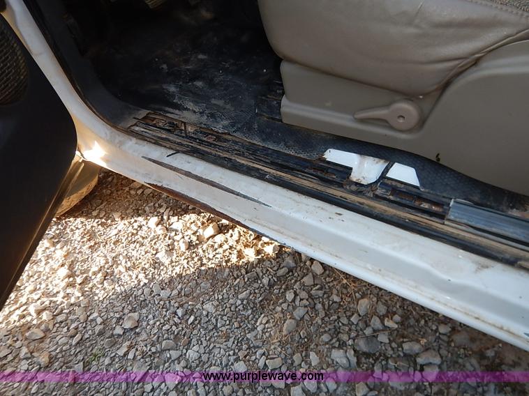 image for item I5238 2003 Chevrolet Silverado 2500HD Ext. Cab pickup truck