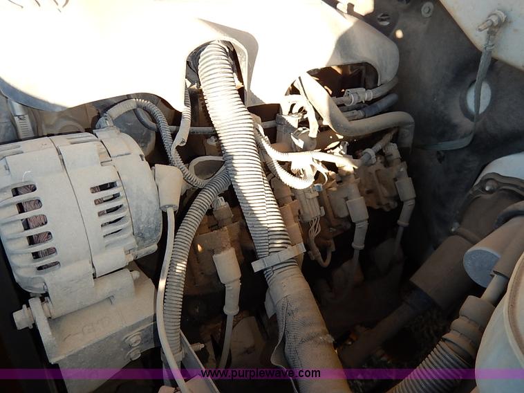 image for item I5238 2003 Chevrolet Silverado 2500HD Ext. Cab pickup truck