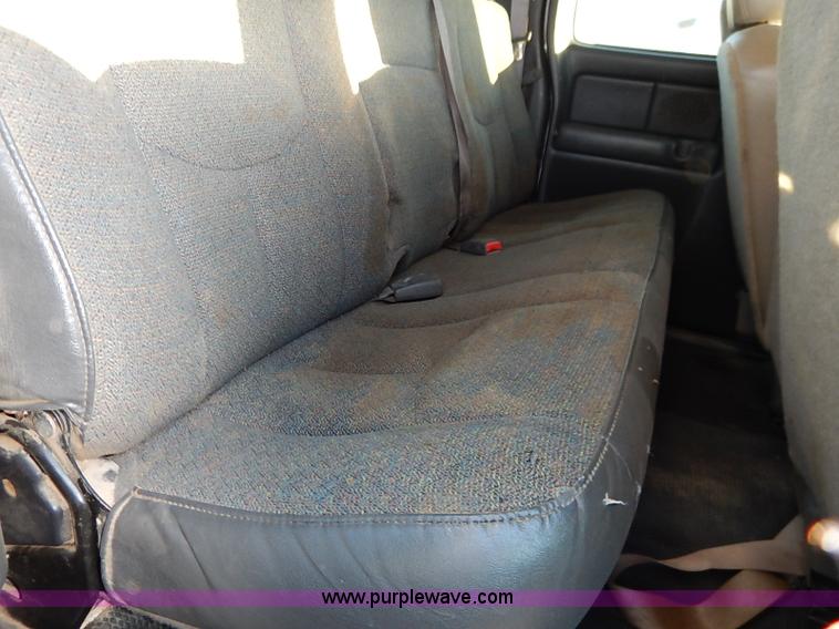 image for item I5238 2003 Chevrolet Silverado 2500HD Ext. Cab pickup truck