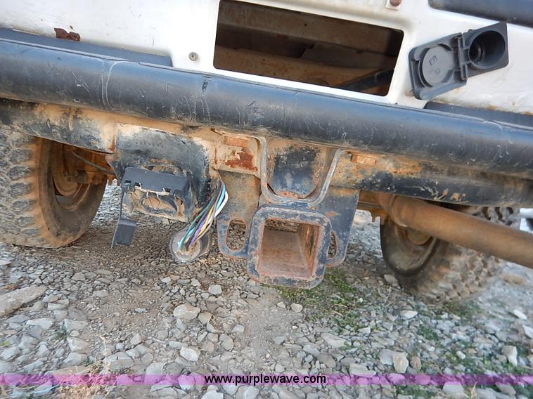 image for item I5238 2003 Chevrolet Silverado 2500HD Ext. Cab pickup truck