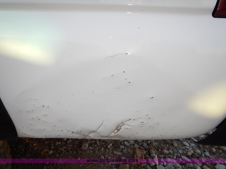 image for item I5238 2003 Chevrolet Silverado 2500HD Ext. Cab pickup truck