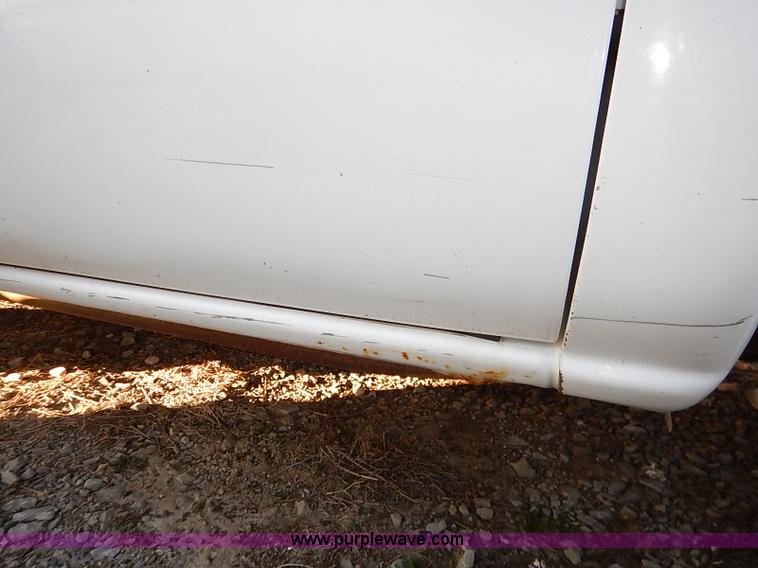 image for item I5238 2003 Chevrolet Silverado 2500HD Ext. Cab pickup truck