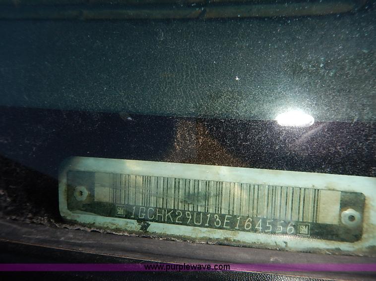 image for item I5238 2003 Chevrolet Silverado 2500HD Ext. Cab pickup truck