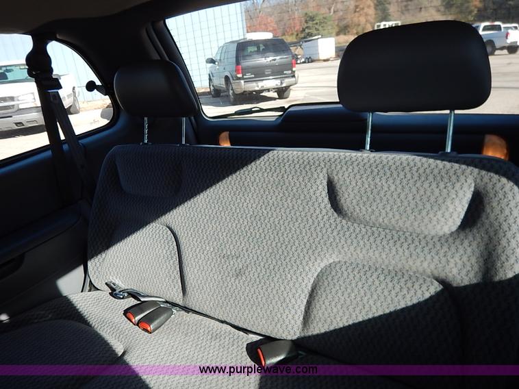 image for item I5245 2000 Chrysler Grand Voyager van