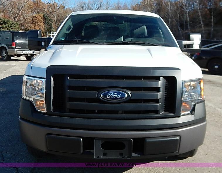 image for item I5246 2012 Ford F150 XL SuperCab pickup truck