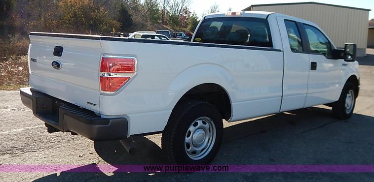 image for item I5246 2012 Ford F150 XL SuperCab pickup truck