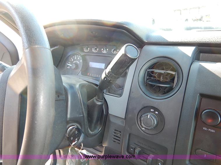 image for item I5246 2012 Ford F150 XL SuperCab pickup truck